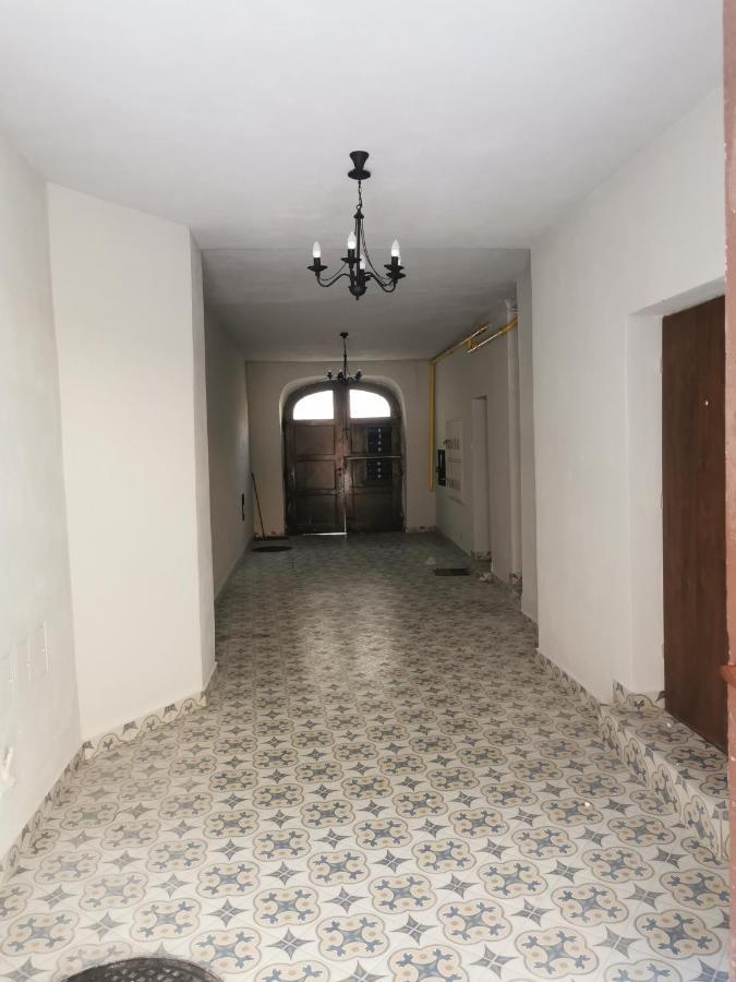 Town Square Apartment Люблін Екстер'єр фото